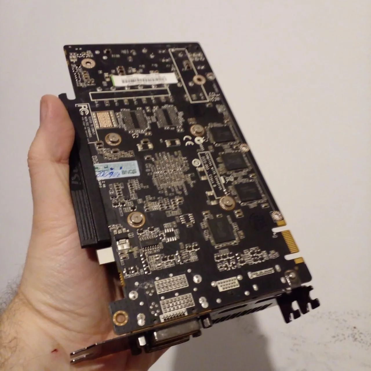 ZOTAC - GTS450 1GB - Foto 3