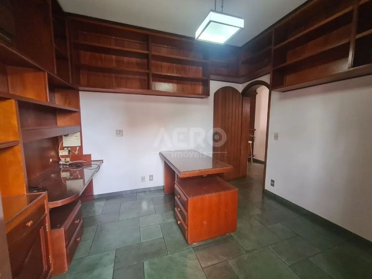 Marailhosa casa com 4 suítes Jd Estoril - Foto 2