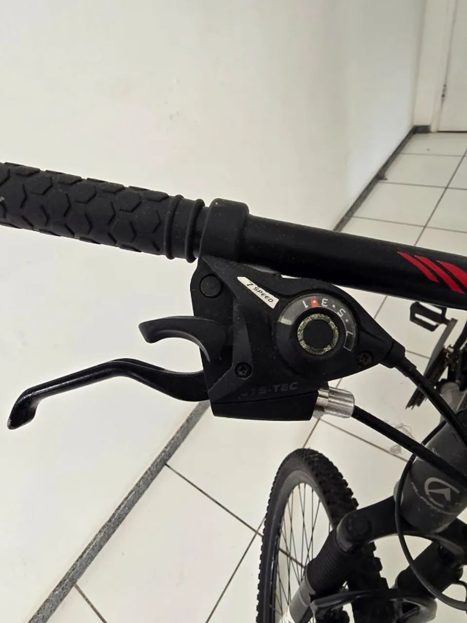 Bicicleta Aro 29 - Excelente Estado! - Foto 2