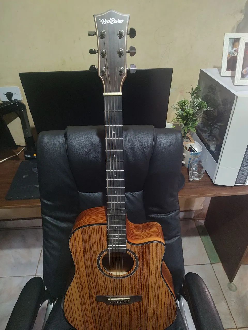 Violão RedBurn