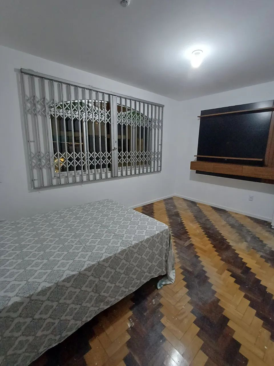 ? ALUGA-SE QUARTO MOBILIADO - KOBRASOL | SÃO JOSÉ/SC