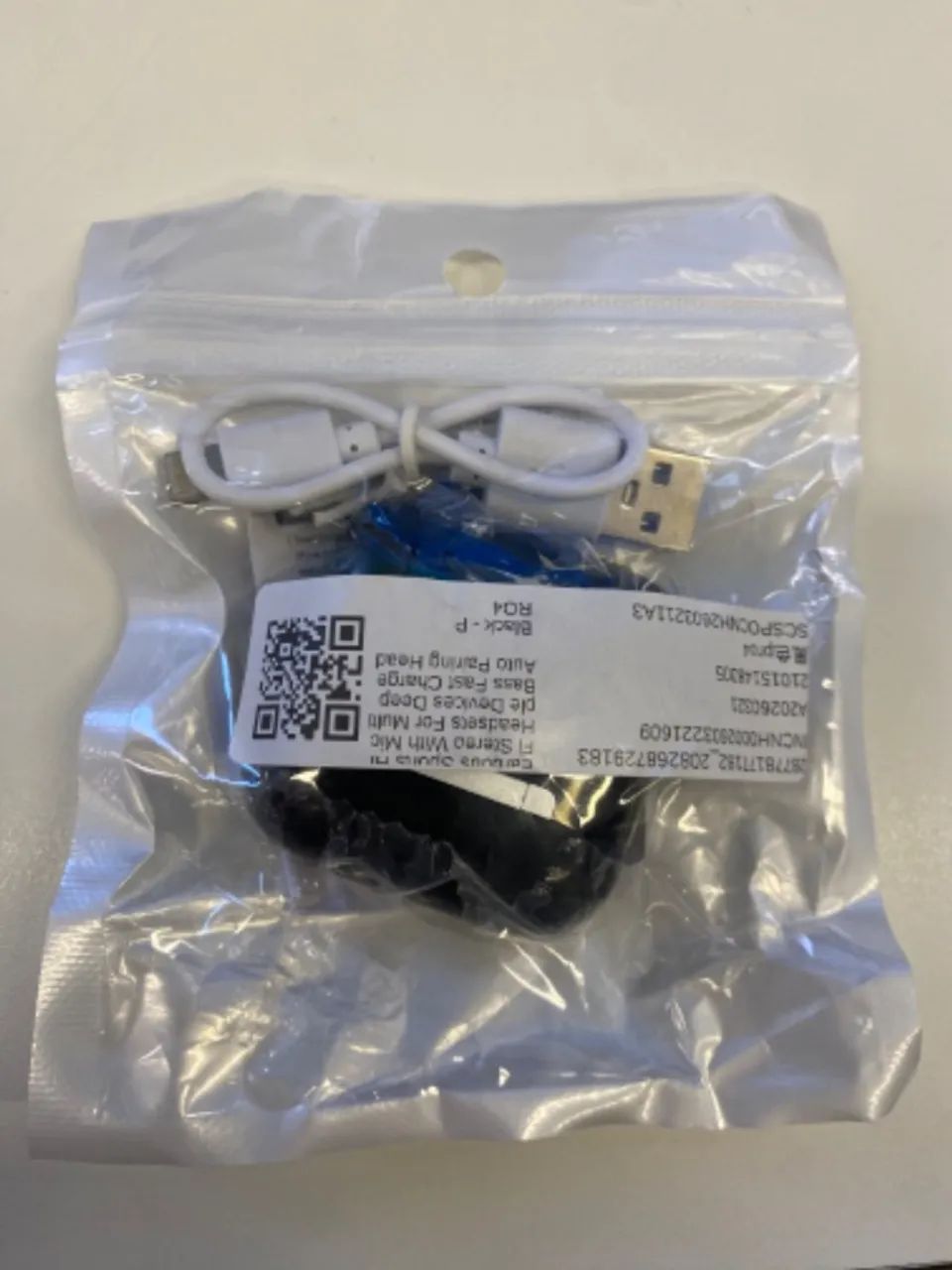 Fone TWS Pro4 Bluetooth 5.3  - Foto 2