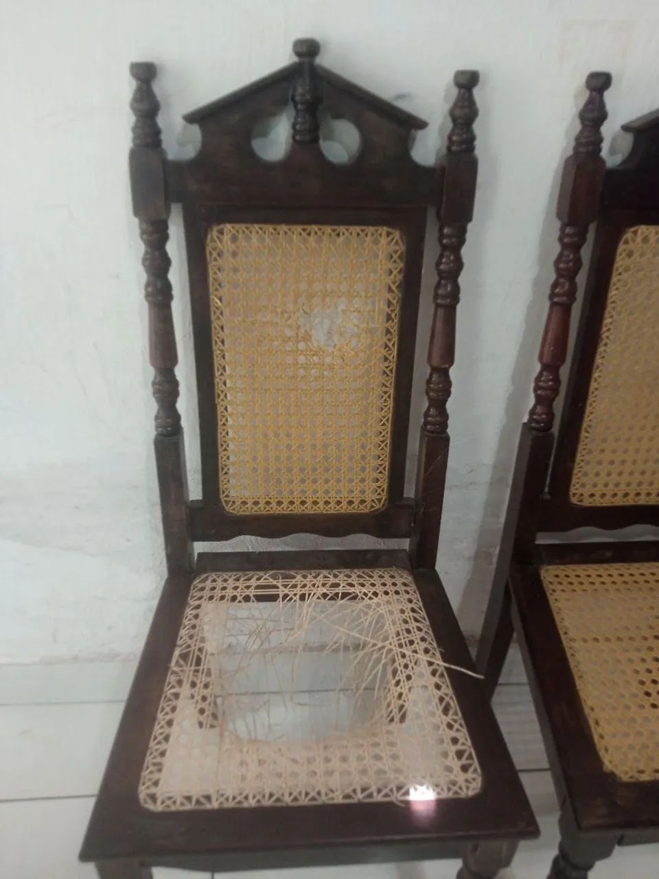 6 Cadeiras antigas estilo colonial, para restauração  - Foto 3