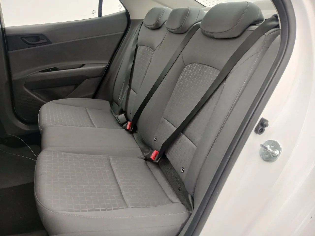 Hyundai HB20S Limited 1.0 TB Flex 12V Aut., foto 17 de 18