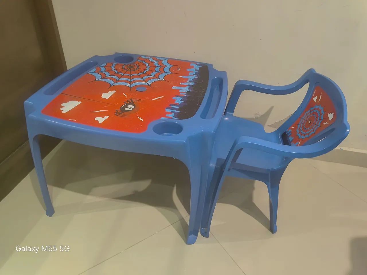 Mesinha com cadeirinha  - Foto 2