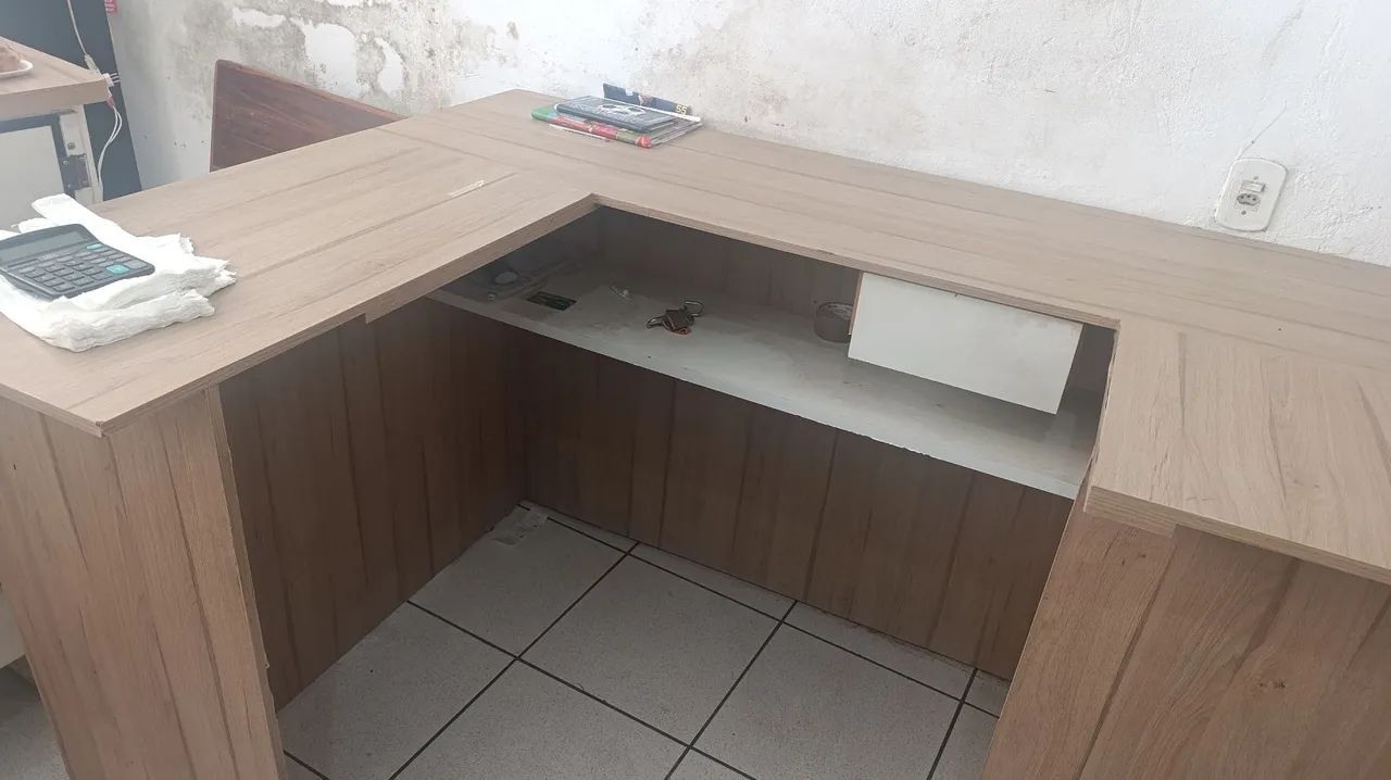 Vendo caixa comercial bem conservado apenas um ano de uso  - Foto 2