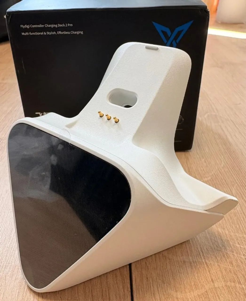 Flydigi Wireless Charger Dock 2 Pro (NOVO)