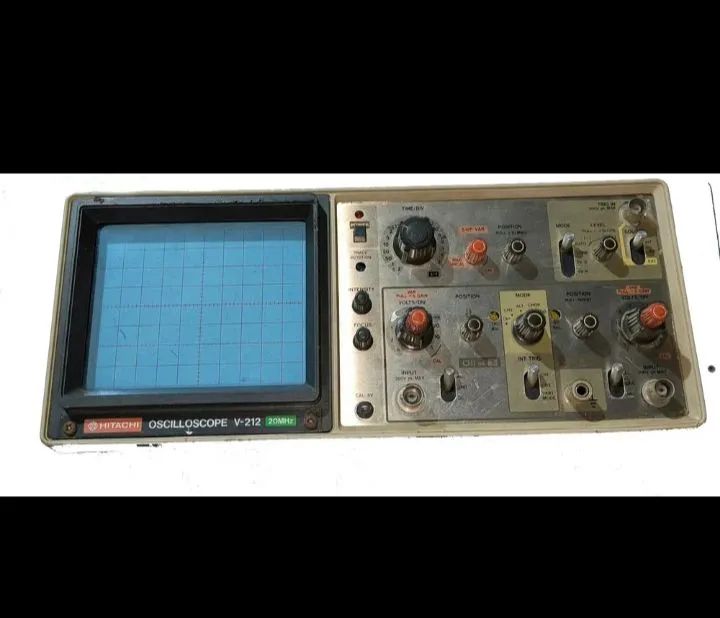 Osciloscópio Hitachi v-212