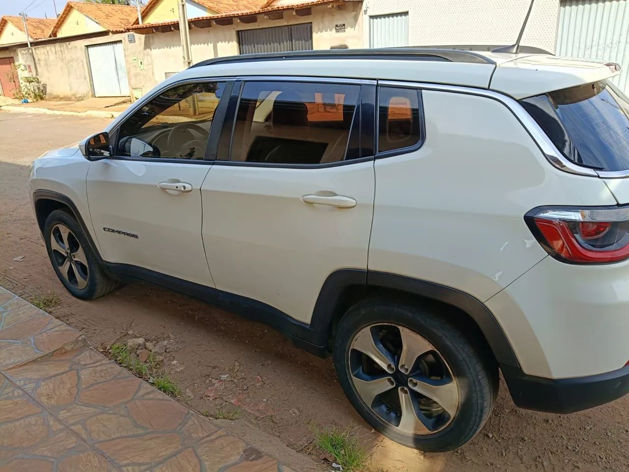 Jeep Compass Longitude 2.0 4X2 Flex 16V Aut. 2017 - Foto 5
