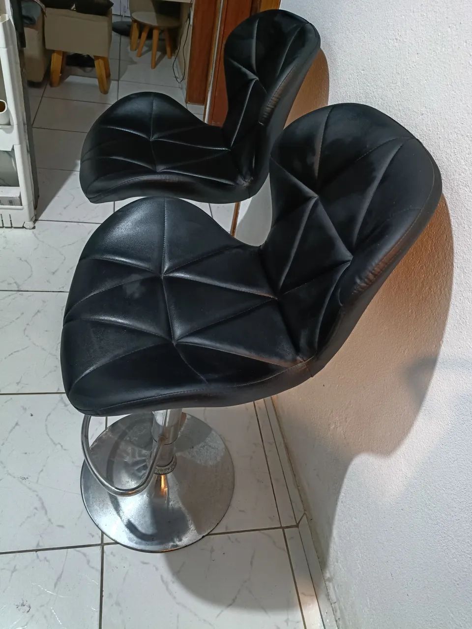 Vendo duas cadeiras semi novas * - Foto 3