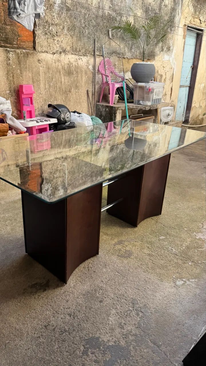 Mesa de Jantar com 6 cadeiras maciça  - Foto 4