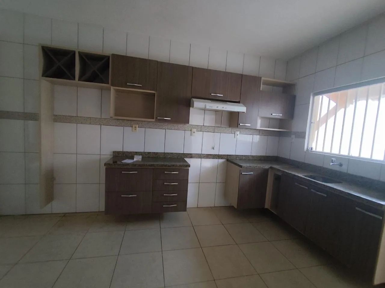 Vendo casa com piscina em Patos - Foto 2
