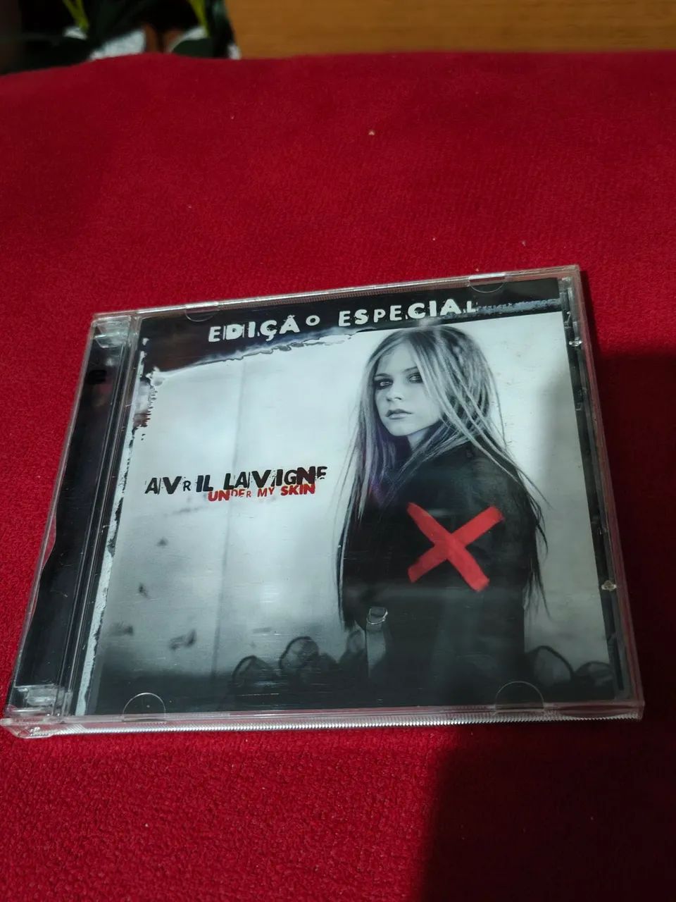 Cd + dvd Avril Lavigne under my skin (edição especial dupla) - CDs
