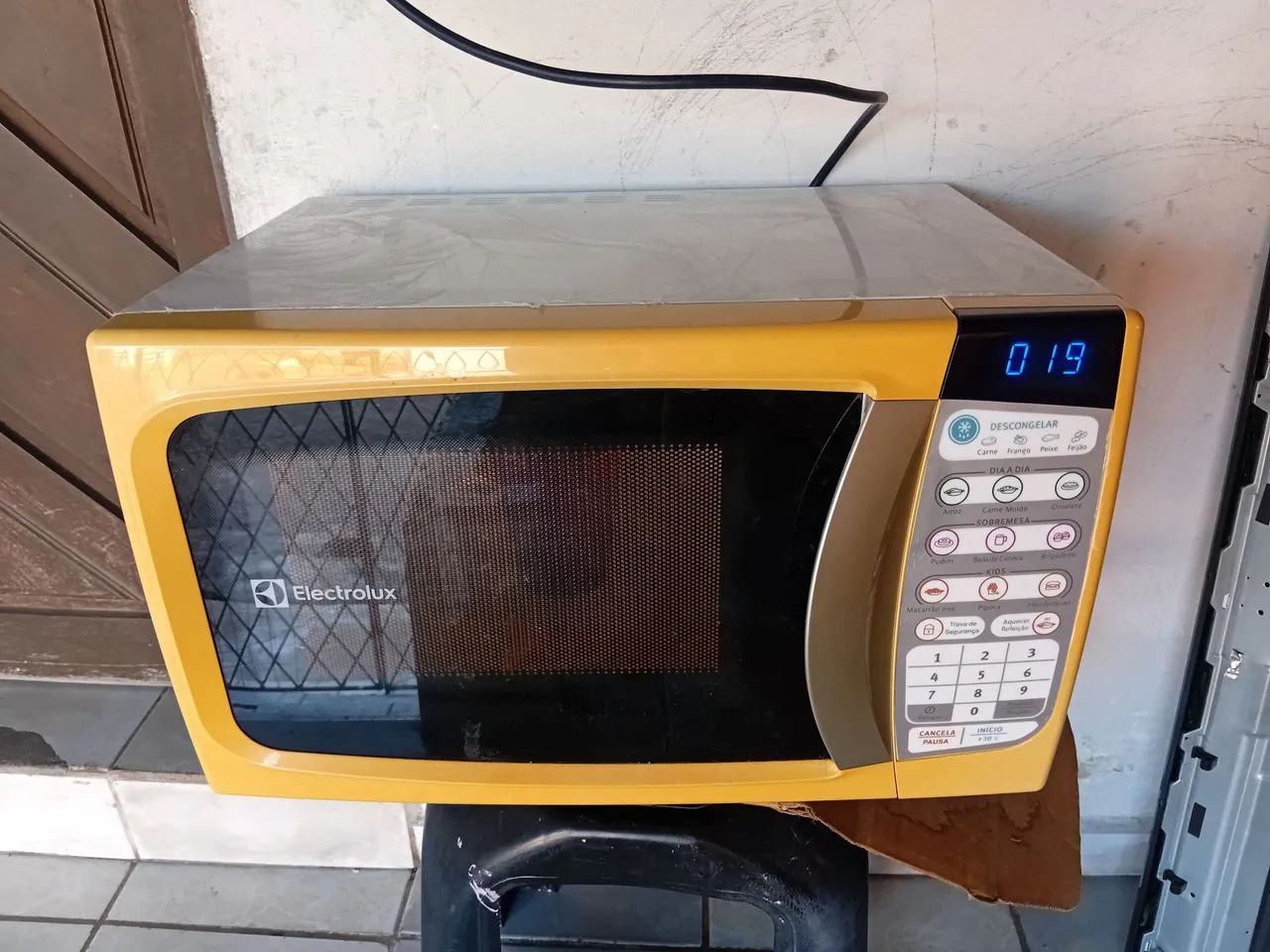 MICROONDAS ELECTROLUX 20L 