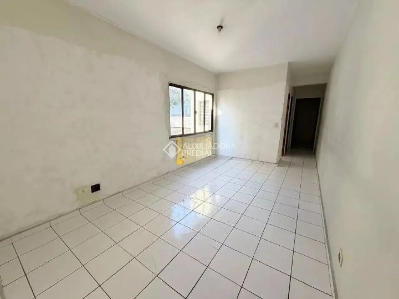 Apartamento sem condomínio de 66m² com 02 quartos (01 suíte) Vaga coberta