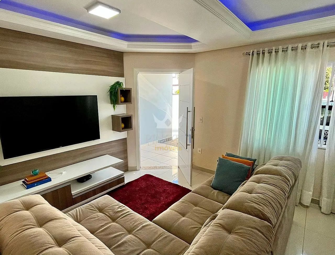 Casa tipo sobrado Moderno com 3 Dormitórios, Suíte Master com Closet e Churrasqueira - Foto 5