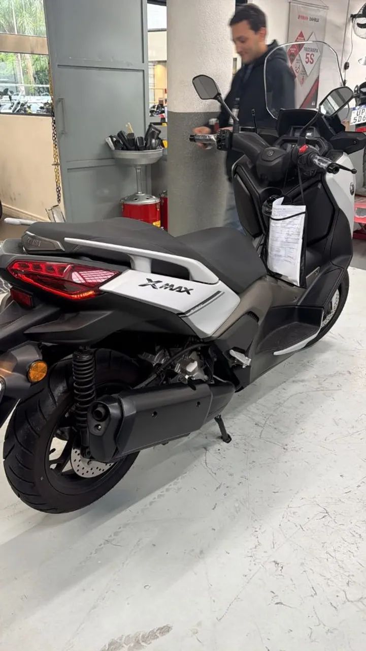 Xmax 250 com 550km - Foto 2
