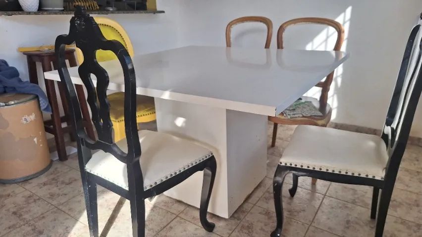 MESA QUADRADA LACA BRANCA