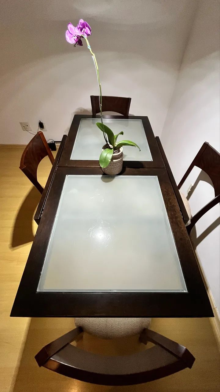 Mesa de jantar madeira maciça- oportunidade  - Foto 2