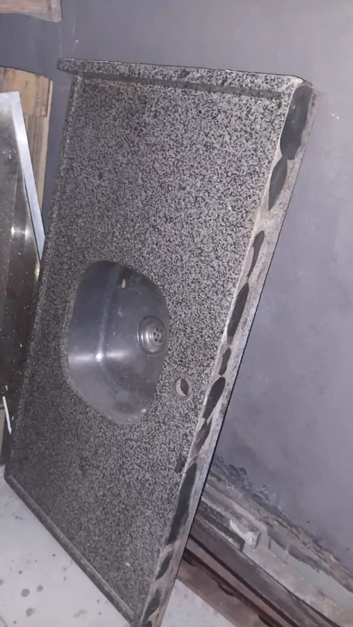 Vendo pia de Granito com inox 2