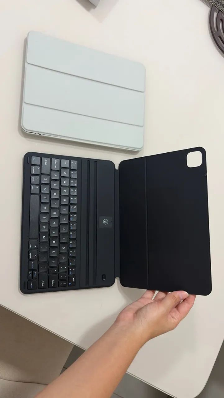 Capa magnética com teclado iPad Air de 10,9 / 11 e Pad Pro de 11 - Foto 5