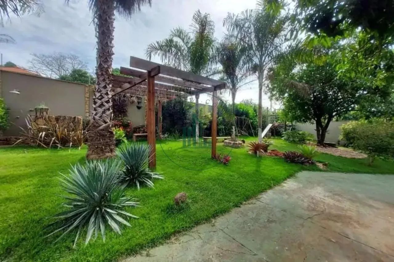 Refúgio Exclusivo no Lago Azul  Sofisticação, Espaço e Qualidade de Vida em Meio à Naturez - Foto 2