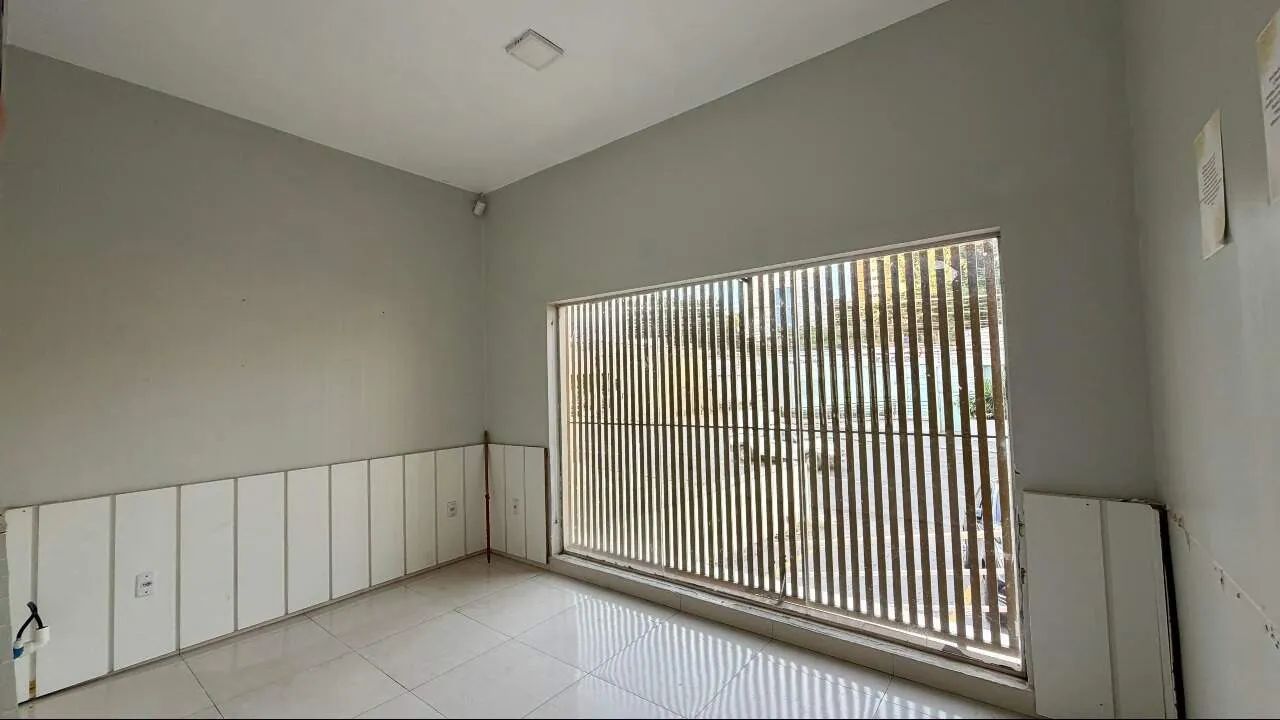 Casa Comercial para Aluguel no CentroSul  Cuiabá/MT | 5 Quartos, 2 Salas e 4 Vagas - Foto 3