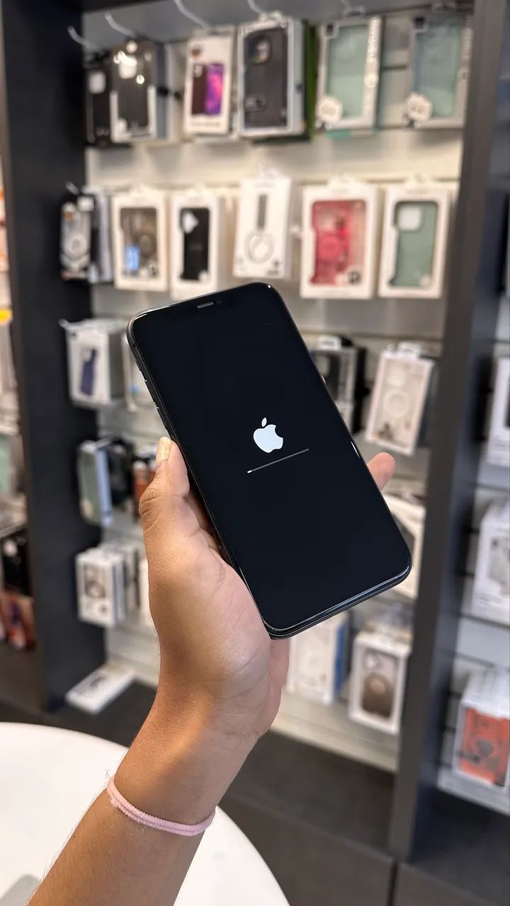 iPhone 11 - 64GB preto - Foto 5