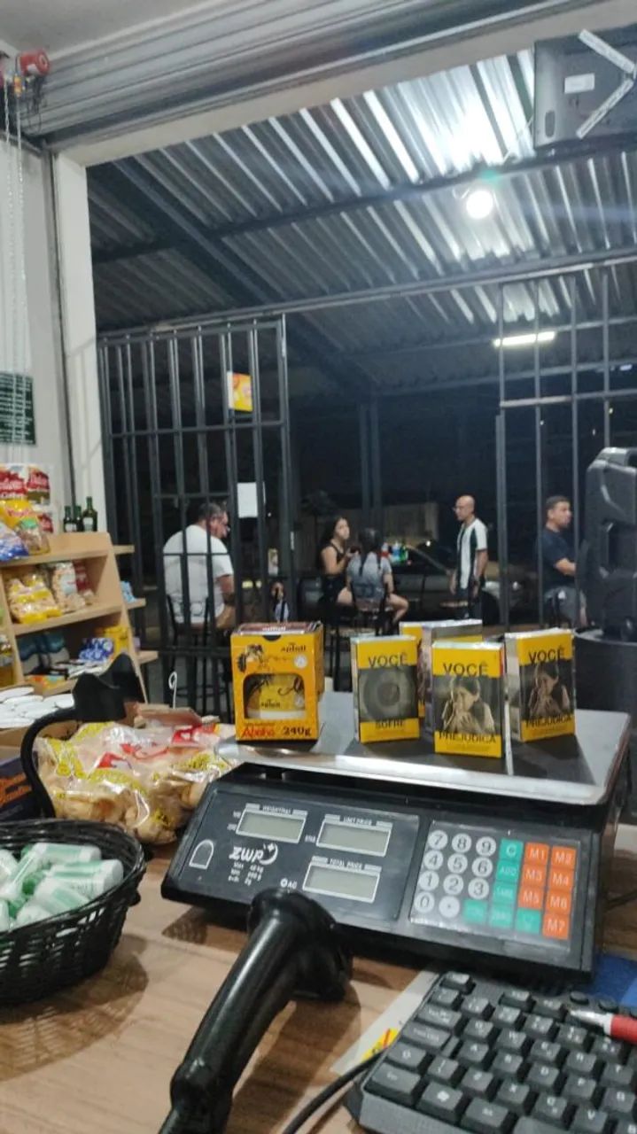 Vendo Conveniência e distribuidora de bebidas 