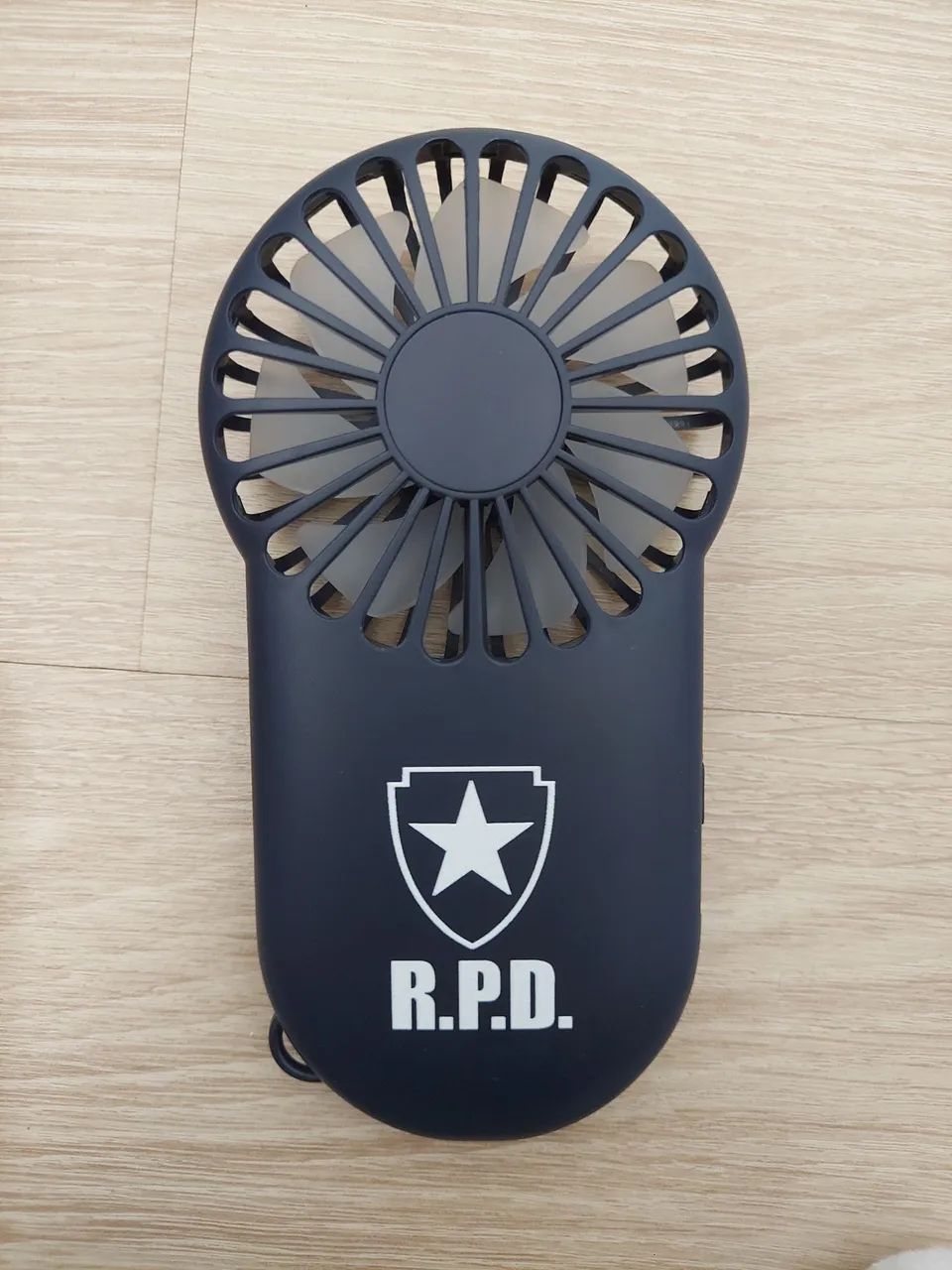 Handy fan resident evil
