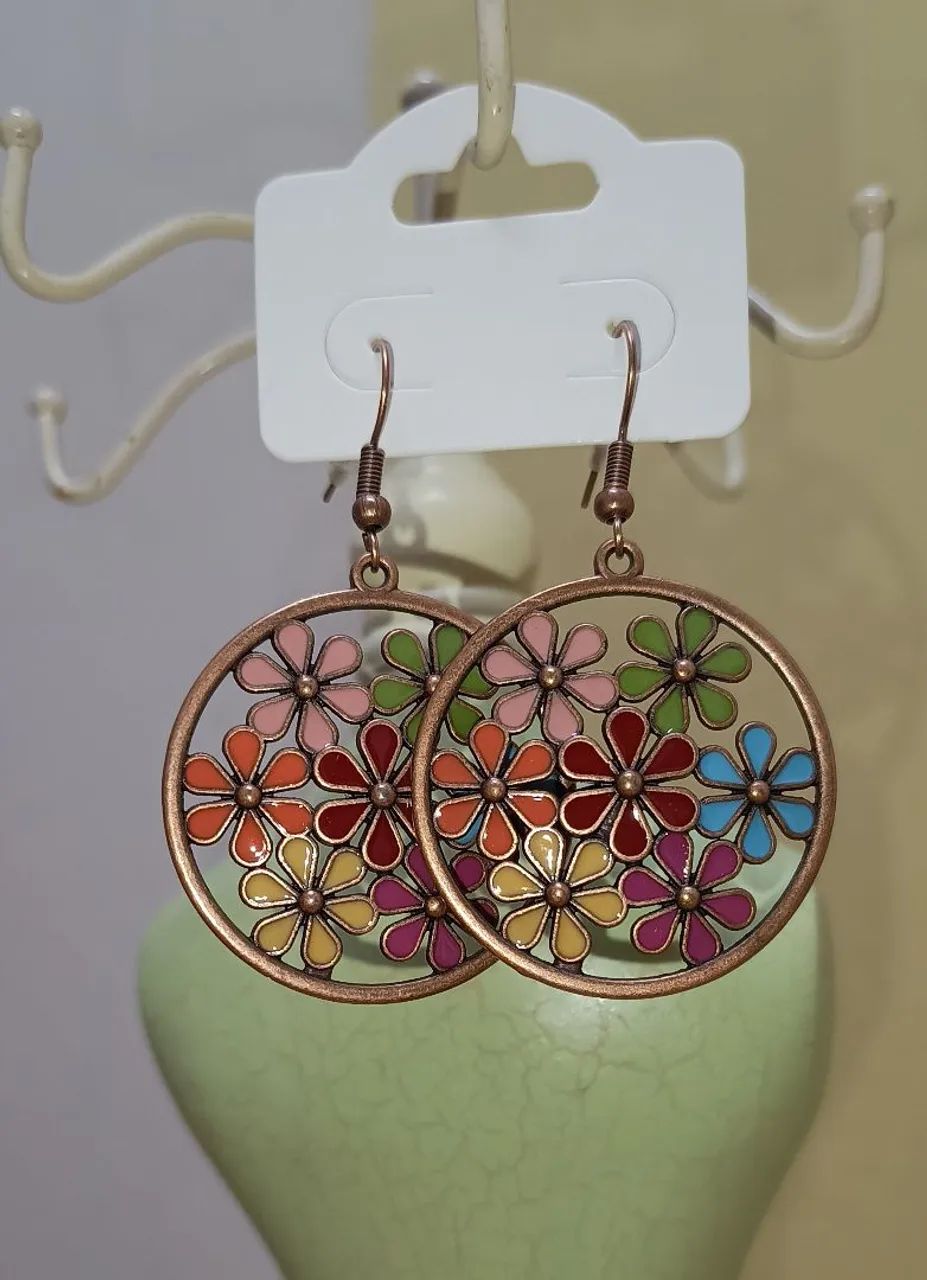 Lindo par de brincos vintage importado 