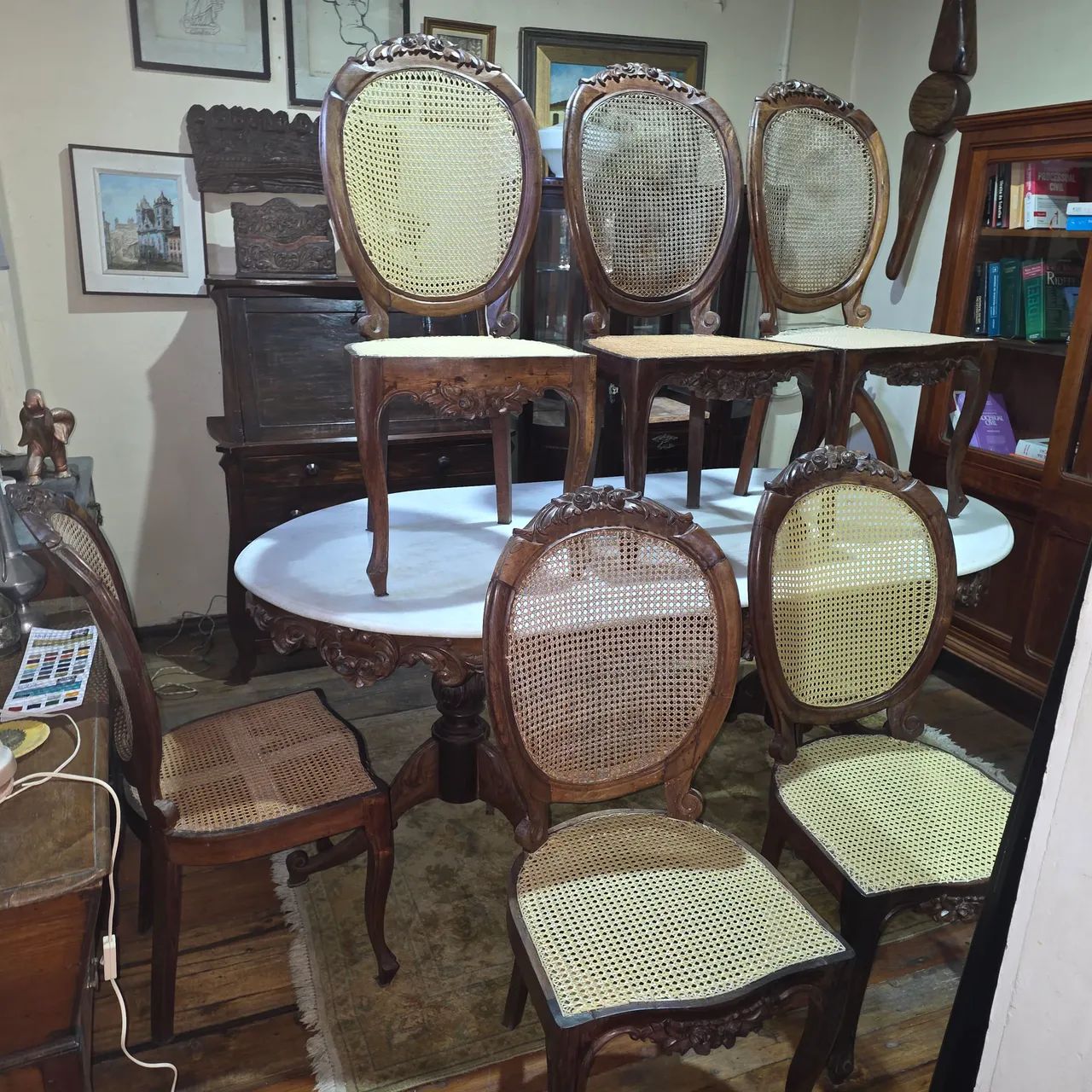 Moveis antigos, 6 cadeiras medalhao jacaranda e palhinha 