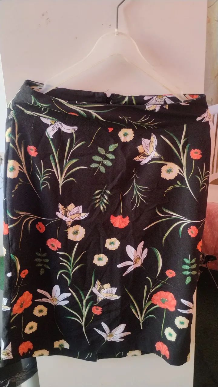 Saia florida- Estilo secretária