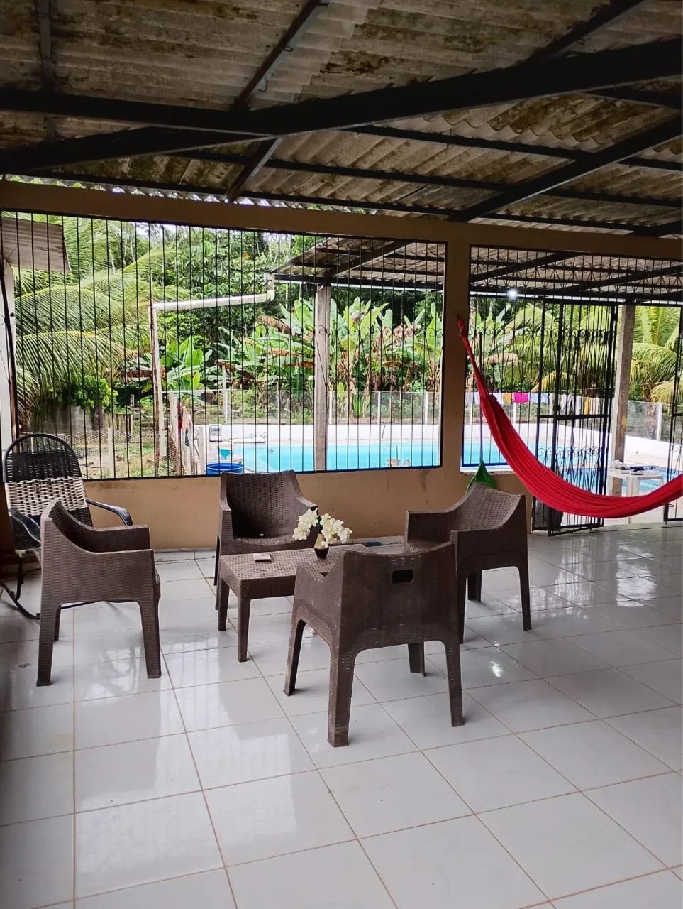 Chácara com duas piscinas toda murada em Presidente Figueiredo  - Foto 2