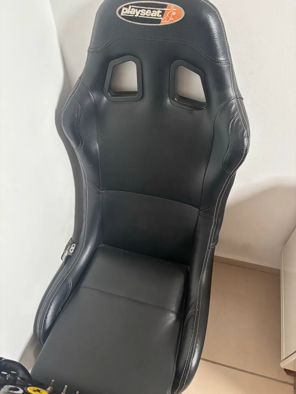 Cockpit e Volante Thrustmaster T300