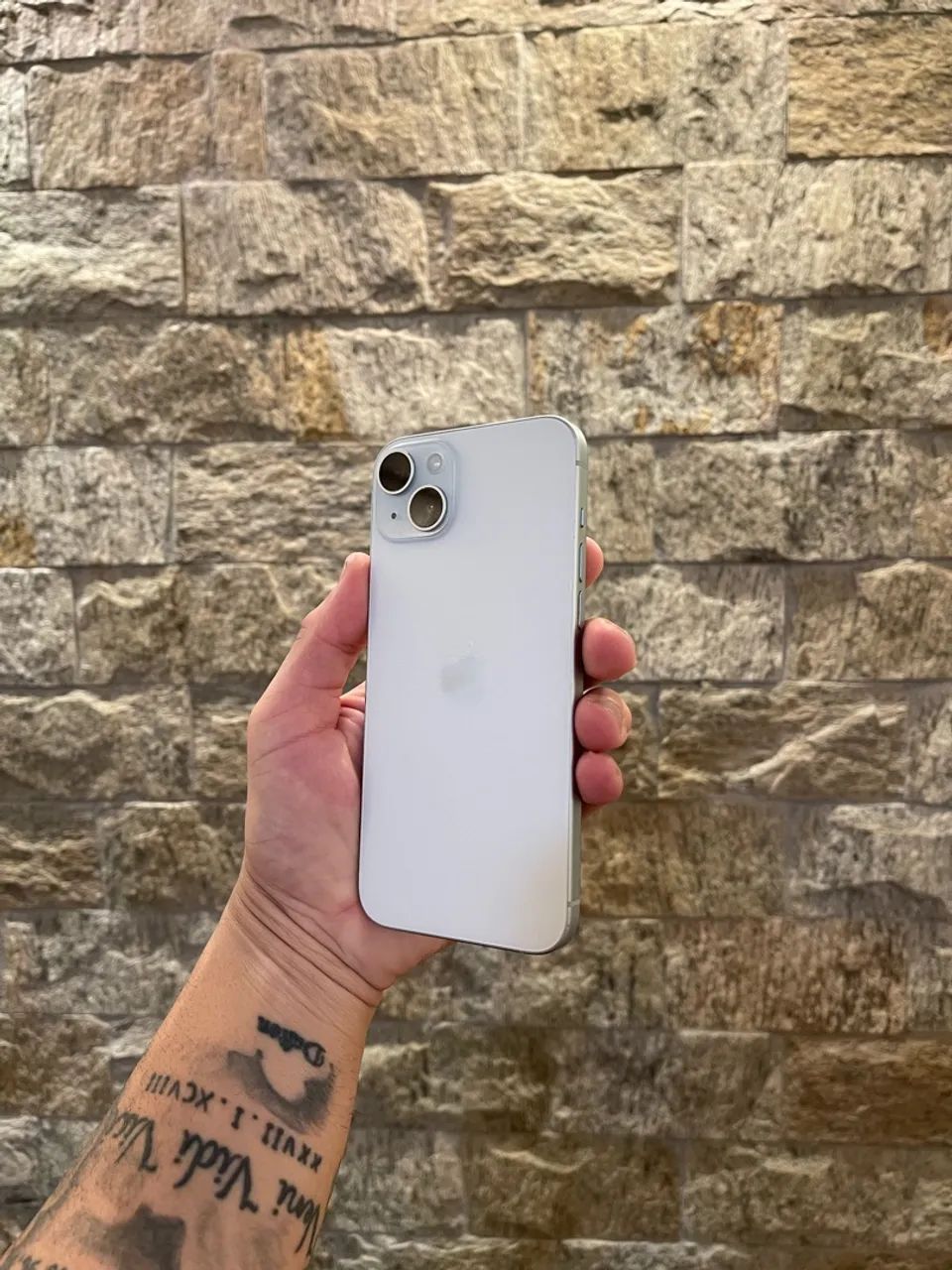 iPhone 15 Plus 