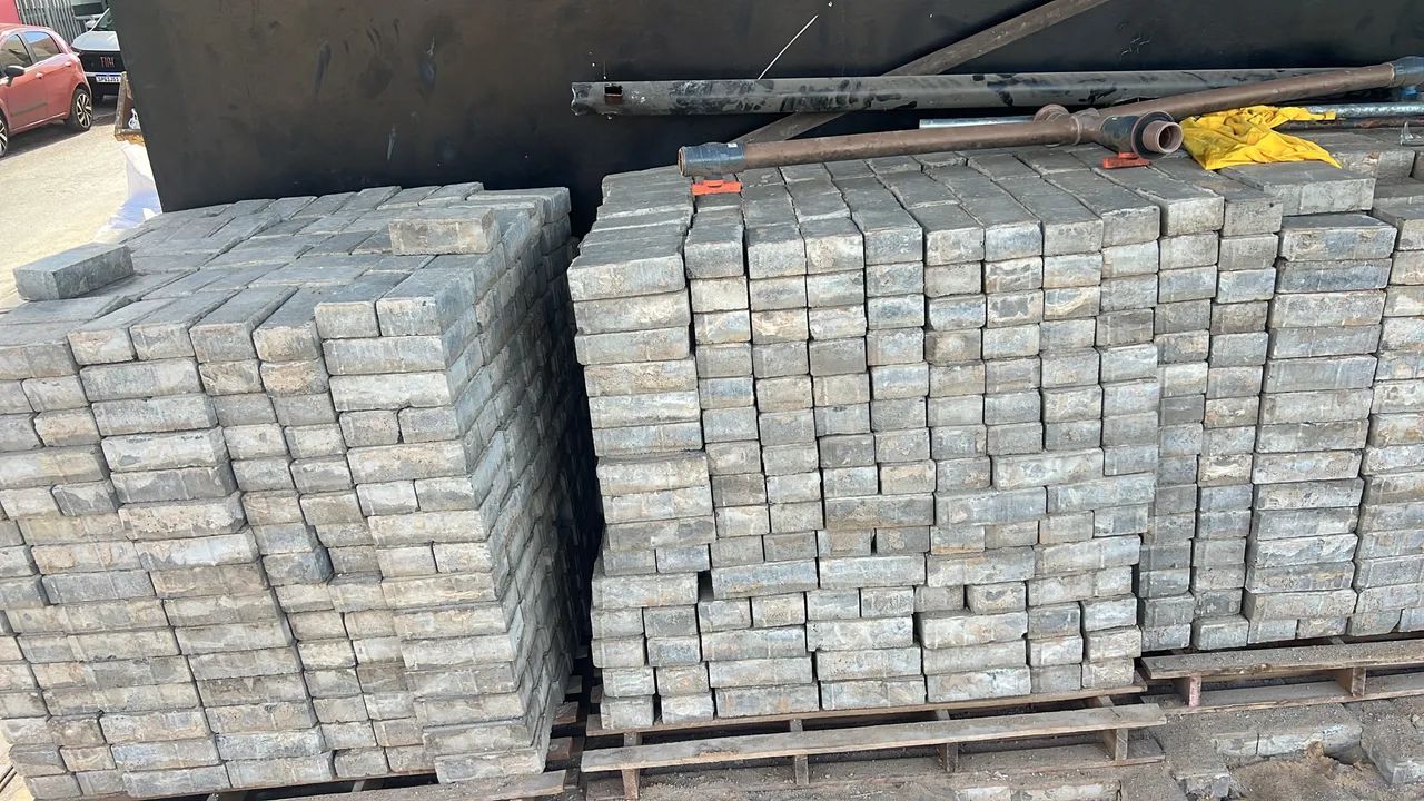 Paver de cimento 0,10 X0,20 cm piso - Foto 2