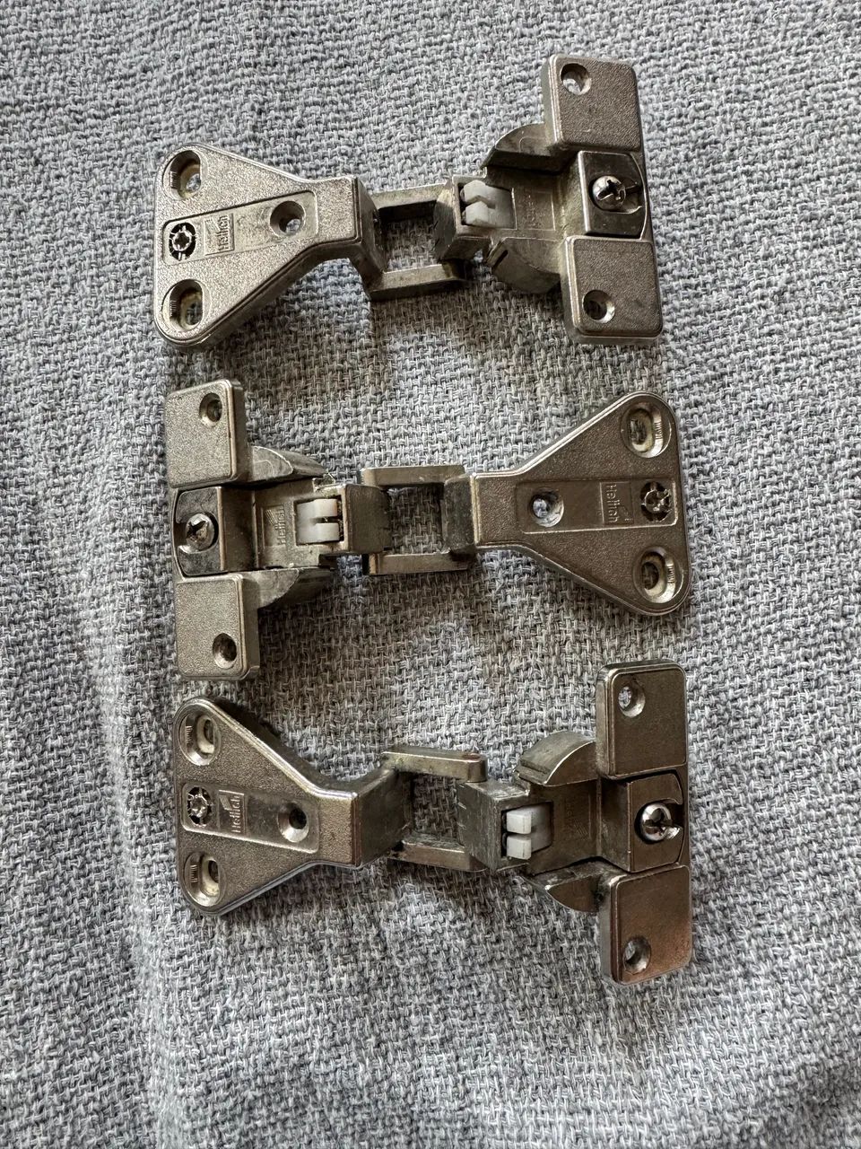 Kit 3 Dobradiças 270º Para Móveis Hettich  - Foto 4