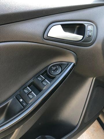 Focus Titanium Plus 2.0 Aut. c Teto - Foto 12