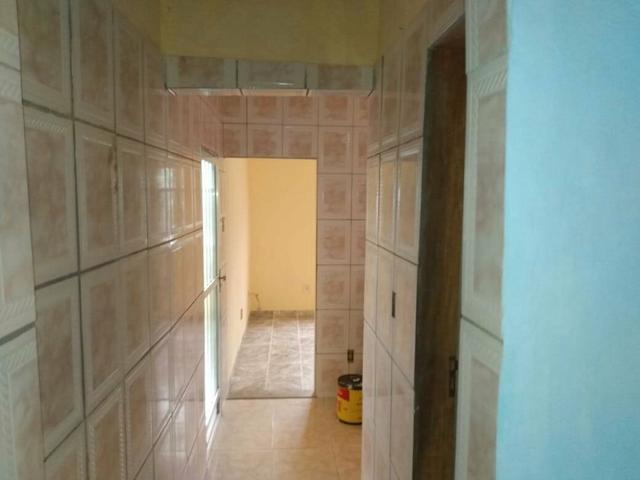 Vendo imóvel com duas casas e amplo terreno em Austin - Nova Iguaçu - Foto 2