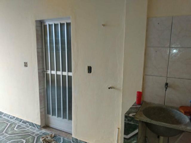 Vendo imóvel com duas casas e amplo terreno em Austin - Nova Iguaçu - Foto 4
