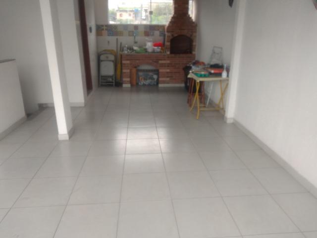 Tripléx 03 qtos 03 banh terraço garagem coberta churrasq. Centro Nilópolis RJ Ac carta! - Foto 2