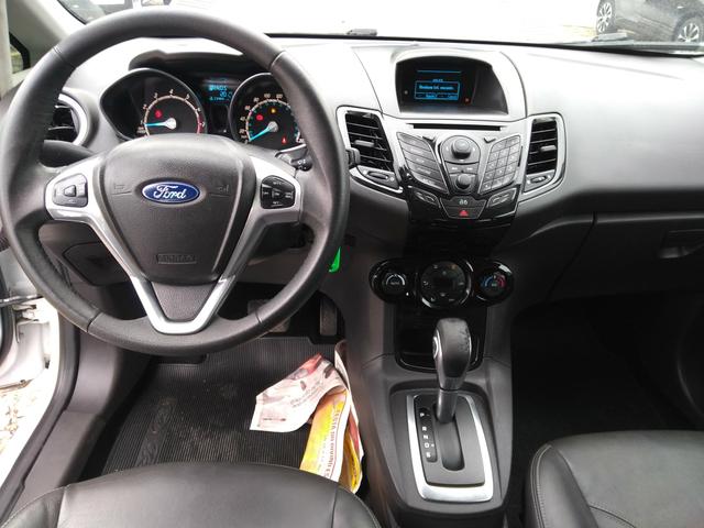 New Fiesta Hatch 1.6 Titanium Automático - Foto 6
