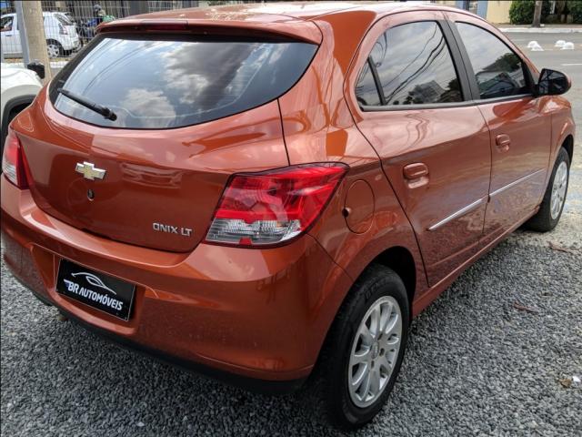 CHEVROLET ONIX 2013/2013 1.0 MPFI LT 8V FLEX 4P MANUAL - Foto 5