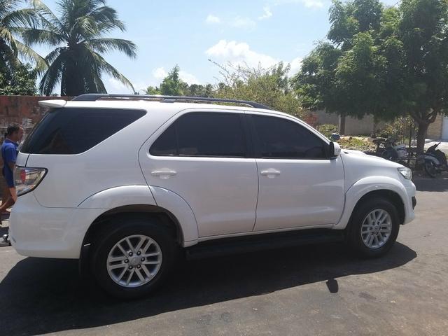 Toyota Hilux SW4 13/13 - Foto 3