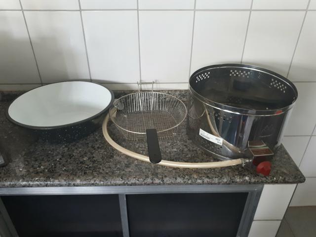Fritadeira à Gás de aço inoxidável Semi Nova - Foto 3