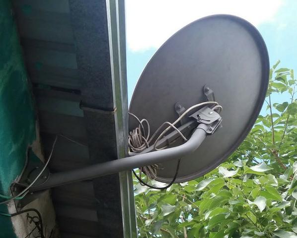 Roteadores, DVD, Antena e interfone e também lente de farol de milha do uno - Foto 4