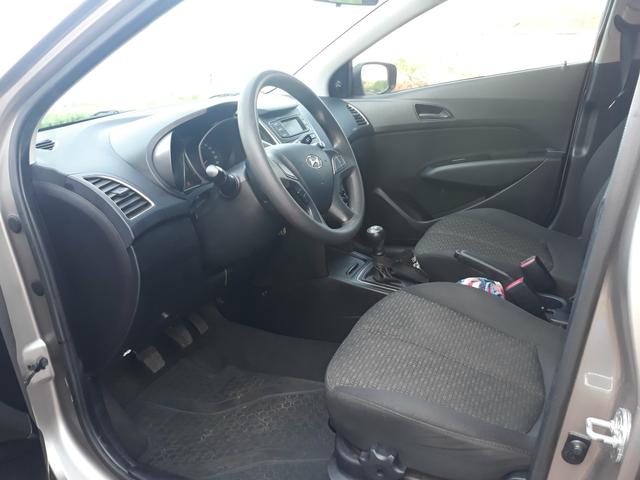 Hb20 2016 1.0 Confort completo.Pego carro de menor valor na troca - Foto 6