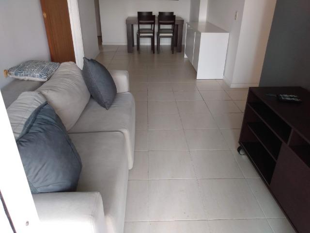 Alugo Barra 2 quartos suite vaga elevador e infra com mobília - Foto 4