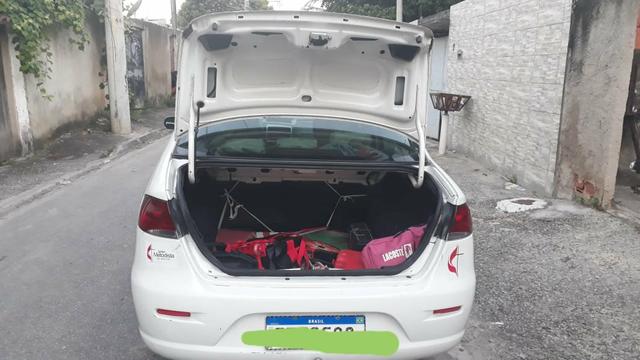 Fiat Siena 2008/2009 - Foto 8